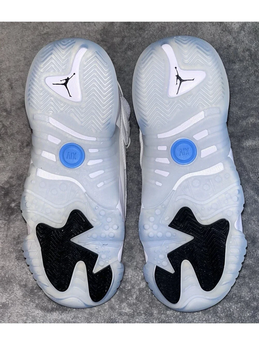 Nike Air Jordan Jumpman Two Trey Legend Blue Size 7 Y D08431-104